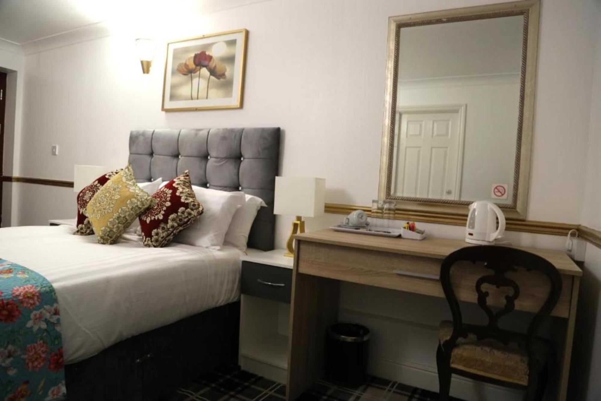 Oyo 4 Sisters Inn North Kyme Bagian luar foto